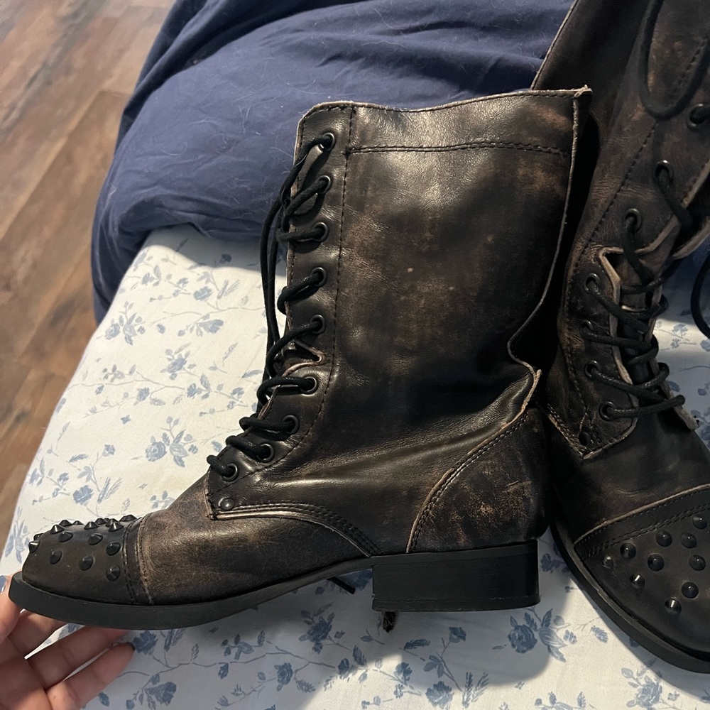 Aldo size 6 1/2 leather boots